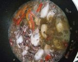 Foto langkah ke 3 dari resep Cumi oseng lombok merah.
