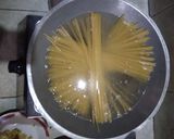 Foto langkah ke 2 dari resep Spaghetti Bolognese Instan.