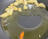 Foto del paso 4 de la receta: Lombarda con pasas y piñones