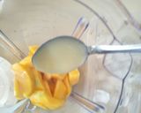 Foto langkah ke 3 dari resep Jus Mangga Susu.