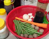 Foto langkah ke 1 dari resep Tumisan Campur Kecap.