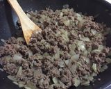 Foto del paso 3 de la receta: Empanadas a la chilena