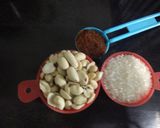 A picture of step 1 of Chocolate peanut chikki.