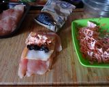 Ünnepi töltött csirkemellfilé baconba tekerve recept fázis 1 fotója