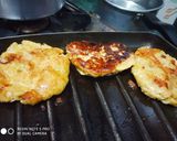 A picture of step 2 of Chicken mince tikki.