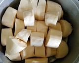 Foto langkah ke 1 dari resep Kripik Singkong (Melalui pengukusan).