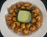 A picture of step 3 of Crispy moong dal pakore.