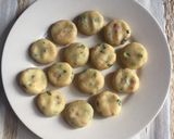Foto langkah ke 2 dari resep Perkedel Kentang Kornet ala Mama.