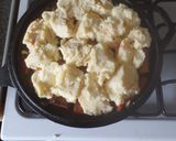 A picture of step 2 of Shepherds Pie from leftovers.