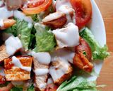 Hình bước làm 3 của món Salad gà áp chảo