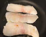 Hình bước làm 2 của món Cá tuyết áp chảo cùng miso