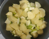 Foto del paso 1 de la receta: Crema de calabacín y quesitos