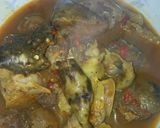 A picture of step 2 of Cowhead pepper soup with dodo and fried yam.