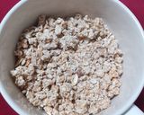 A picture of step 2 of Healthy Breakfast Cereal with nuts.