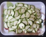 Hình bước làm 1 của món Bầu muối chua