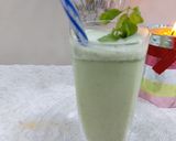 A picture of step 2 of Cumin mint lassi.