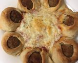 A picture of step 6 of Meatball cheese pizza.