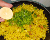 A picture of step 5 of Kanda Poha.
