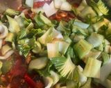 Foto langkah ke 4 dari resep Tumis Bok Choy kuah Sardines Tomato.