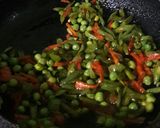 A picture of step 6 of Schezwan Noodle Momos.