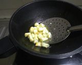 A picture of step 1 of Schezwan Maggi disc.