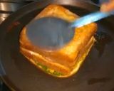A picture of step 4 of Potato veg Sandwich.