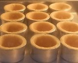 Foto langkah ke 3 dari resep Buttery Pudding Chocolate Mouse Cookie Cup.