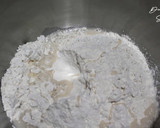 Foto langkah ke 2 dari resep Donat | Tanpa Telur, Tanpa Susu, Tanpa Mixer & 1x Proofing.