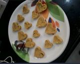 A picture of step 3 of Little hearts potato pattice.