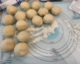 A picture of step 3 of Stuffed Steamed Fresh Milk Bun.