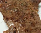 Hình bước làm 7 của món Món steak, bông cãi nướng và nấm sò