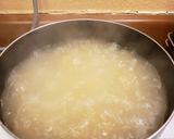 A picture of step 1 of Shrimp Linguine.