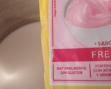 Foto del paso 1 de la receta: Atole de fresa (de sobrecito)