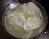 Foto langkah ke 3 dari resep Es timun serut.