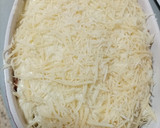 Foto del paso 5 de la receta: Coliflor con bechamel, cebolla, bacon y queso😋