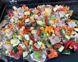Une image de l'étape 21 de Poulet mariné grillé aux poivrons et courgette.