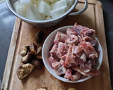 A picture of step 1 of Stew Radish.