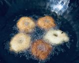મેંદુ વડા (Medu Vada Recipe In Gujarati) રેસીપી સ્ટેપ3ફોટો
