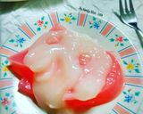 Foto langkah ke 3 dari resep Strawberry Pudding.