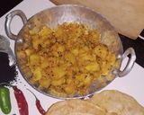 A picture of step 7 of Aloo ki bhujiya.