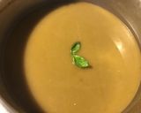 Une image de l'étape 6 de Soupe anti gaspi au chou romanesco,fines herbes et pissenlit au bouillon de champignons.