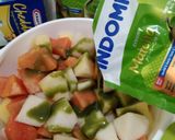 Foto langkah ke 2 dari resep Salad Buah Matcha.