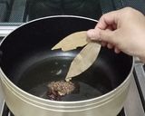 A picture of step 1 of Soya Matar Pulao.