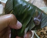 Foto langkah ke 7 dari resep Bacang Ketan Ayam.