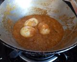 A picture of step 4 of Egg korma.