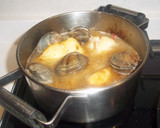 Foto del paso 6 de la receta: Bacalao y marisco con salsa verde