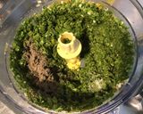 Une image de l'étape 4 de Pesto de céleri branche à l ail,pistaches et parmesan.