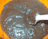 Foto del paso 3 de la receta: Budín de chocolate y crema de maní sin azúcar❤