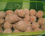 Foto langkah ke 3 dari resep Bola-bola Ubi Coklat.