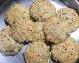 A picture of step 6 of Oats Masala Idli.